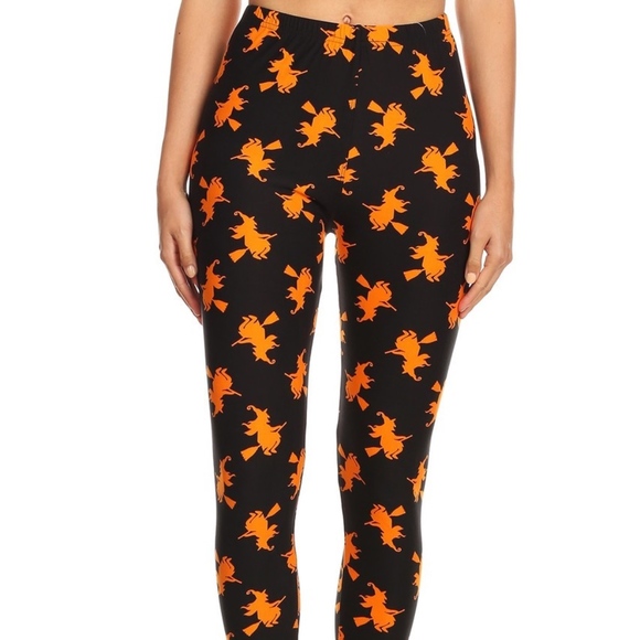 Blow Out SALE‼️Halloween Witches Soft Leggings - Picture 2 of 6